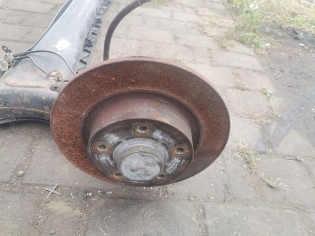 Оси полуприцепов и прицепов 555010148R RENAULT