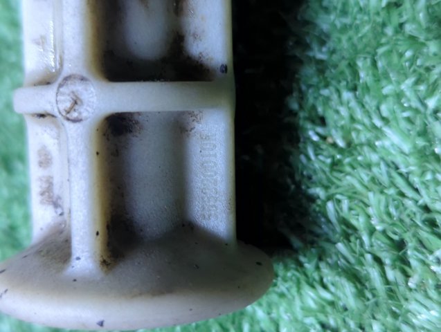 555220010R RENAULT Отбойник пружины задней купить в Одесса