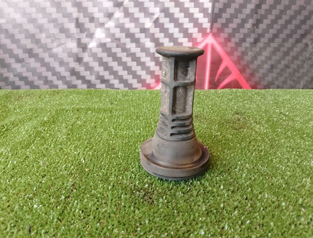 555220011R RENAULT Отбойник пружины задней купить в Ужгород