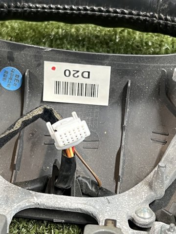HYUNDAI 561002B000 Рулевое колесо в наличии Полтава