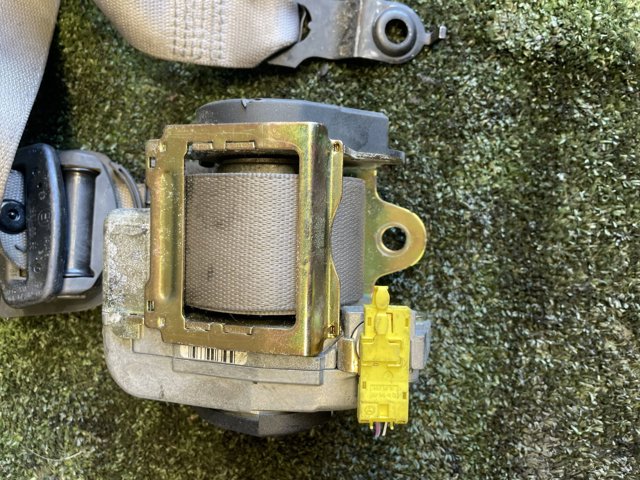 MERCEDES 561014601 Ремень безопасности в наличии Кривой Рог