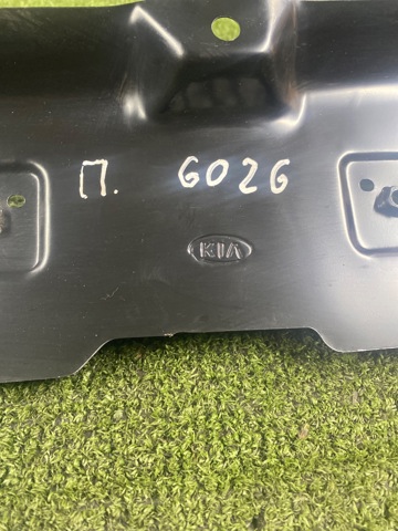 HYUNDAI 569603E500 Шторка боковая, правая в наличии Кривой Рог