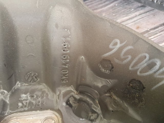 5K0419091JE74 VAG Руль купить в Ужгород