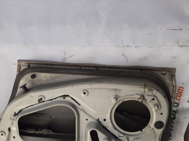 Задняя правая дверь 60409AG0609P SUBARU