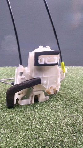 61032SC250 Subaru Замок двери передней левой