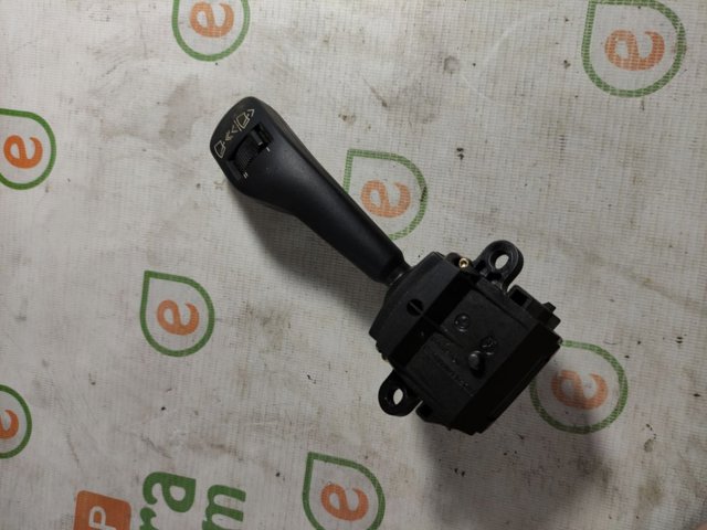 Переключатель подрулевой, правый 61318363669 BMW