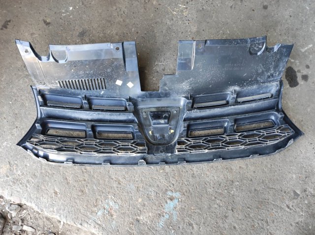 623107554R RENAULT Решетка радиатора купить в Харьков