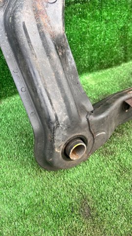 Поперечина передней подвески 6240126700 HYUNDAI
