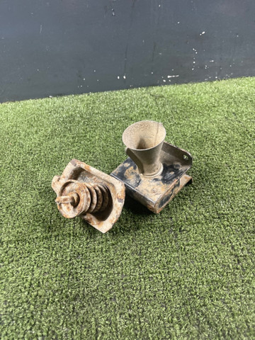 Крепление запасного колеса 628003E200 HYUNDAI