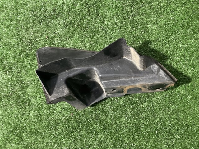 62823JG80A NISSAN Воздуховод (дефлектор) радиатора левый купить в Николаев