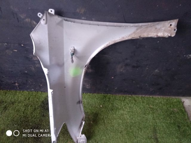 Крыло переднее правое 63112CB030 NISSAN