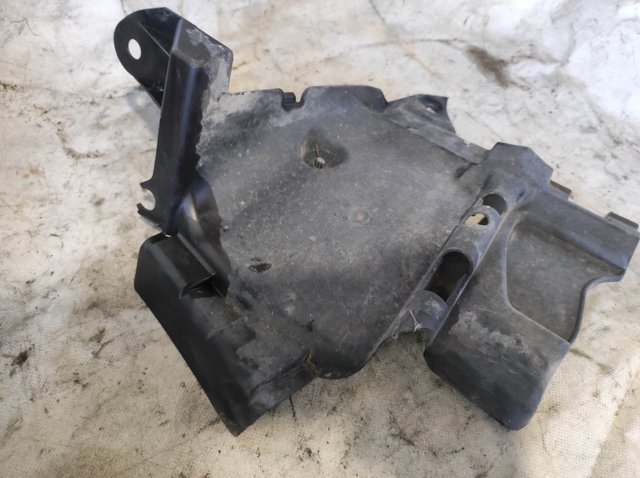 638316907R RENAULT Щиток грязезащитный передней арки крыла купить в Винница