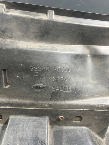NISSAN 63840EQ000 Подкрылок передний правый в наличии Украина