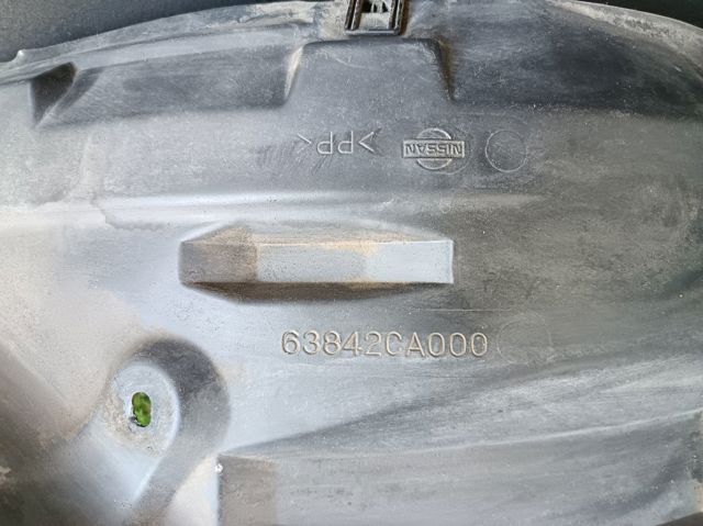 Подкрылок крыла переднего правый задний 63842CA000 NISSAN