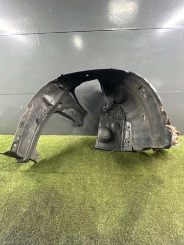 Подкрыльник переднего крыла, правый 63842JG00A NISSAN