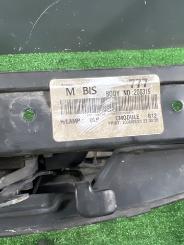 HYUNDAI 641013K200 Суппорт радиатора в сборе (монтажная панель крепления фар) в наличии Каменское