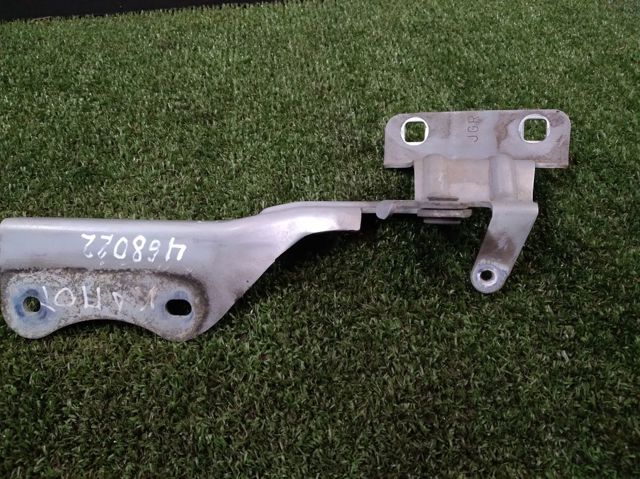 65400JG000 NISSAN Петля капота правая купить в Кривой Рог