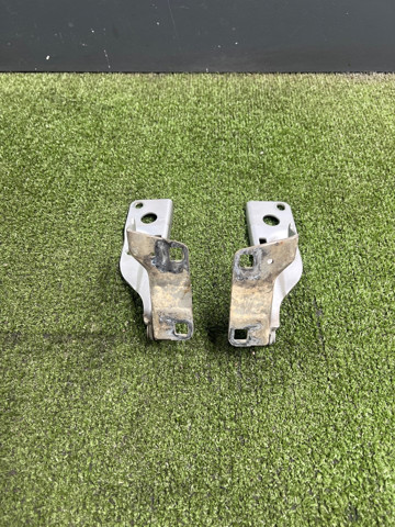 Правая петля капота  65400ZP00A NISSAN