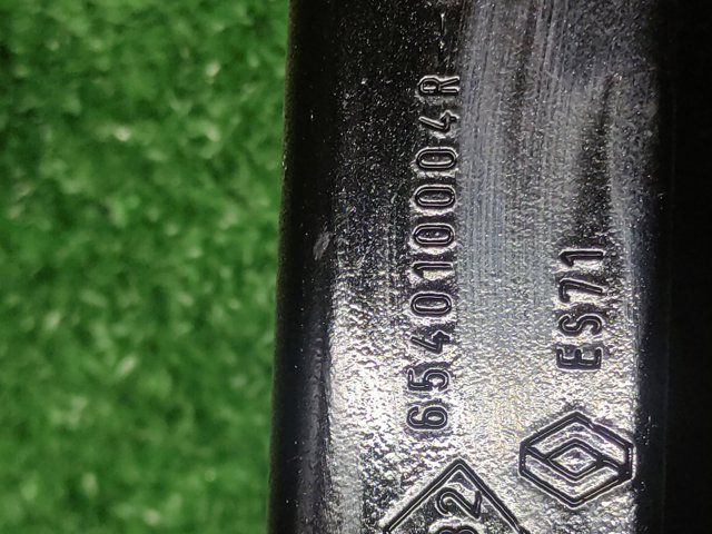 Шарнир капота правый 654010004R RENAULT