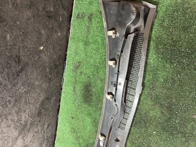 668110003R RENAULT Водосток лобового стекла, жабо купить в Кривой Рог