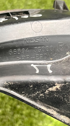 66894JG000 Nissan/Infiniti Накладка крыла переднего правого
