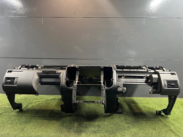 68100EQ410 NISSAN Торпедо купить в Киев