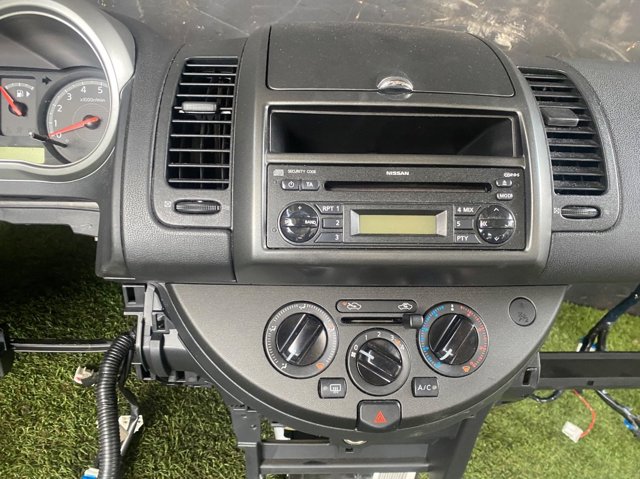 682009U100 NISSAN Панель салона передняя "торпедо", нижняя часть купить в Харьков