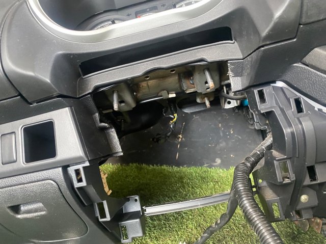 682009U100 NISSAN Панель салона передняя "торпедо", нижняя часть купить в Одесса