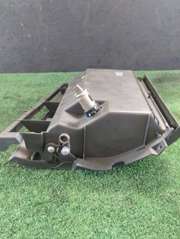 NISSAN 682758H900 в наличии Чернигов