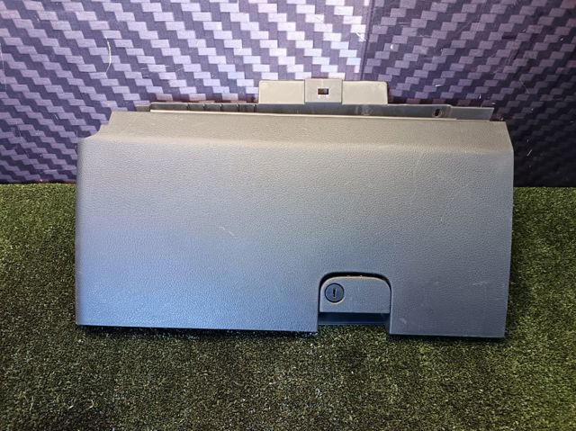 68500EQ400 Ящик перчаточный (бардачок) купить Украина
