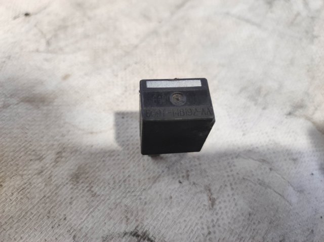 6G9T14B192AA Реле поворотов купить Ужгород