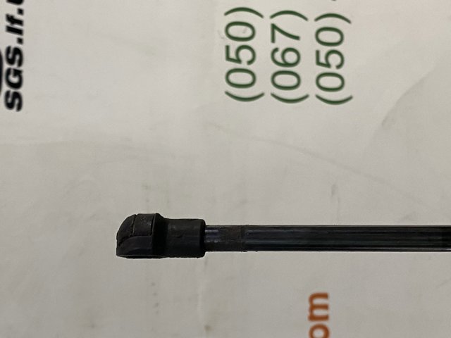 VAG 6Q0823359C Амортизатор капота в наличии Ирпень