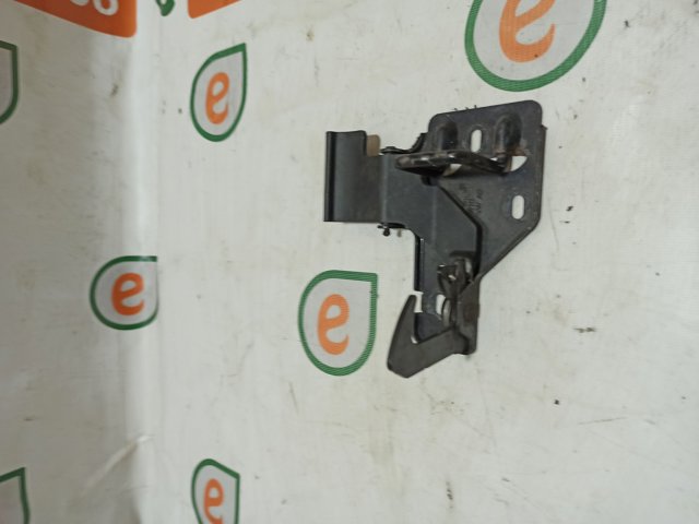 6Q0823480B Стояк-крюк замка капота купить Ужгород