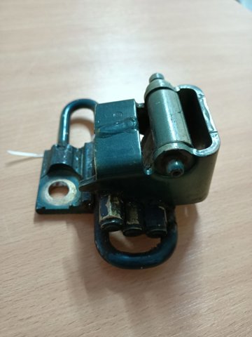 6Q0831411A VAG Петля двери передней левой купить в Киев