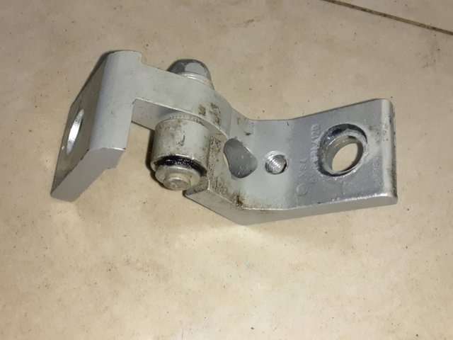 6Y0831412D VAG Петля двери передней правой купить в Каменское
