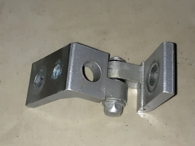 6Y0833402C VAG Петля двери задней правой купить в Чернигов