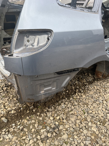 Крыло правое заднее 702002B2B0 HYUNDAI