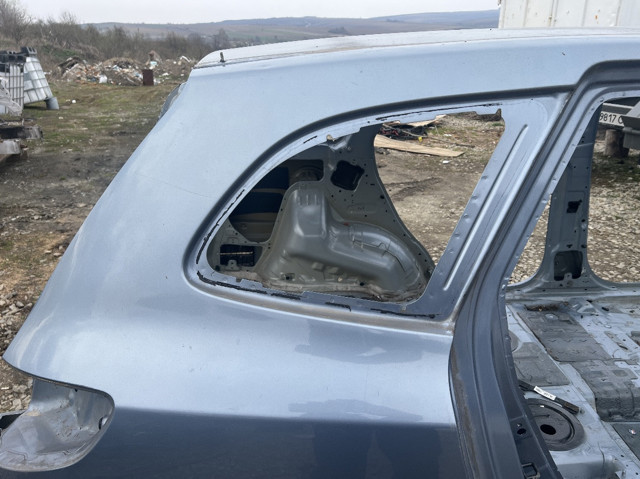 HYUNDAI 702002B2B0 Крыло заднее правое в наличии Харьков