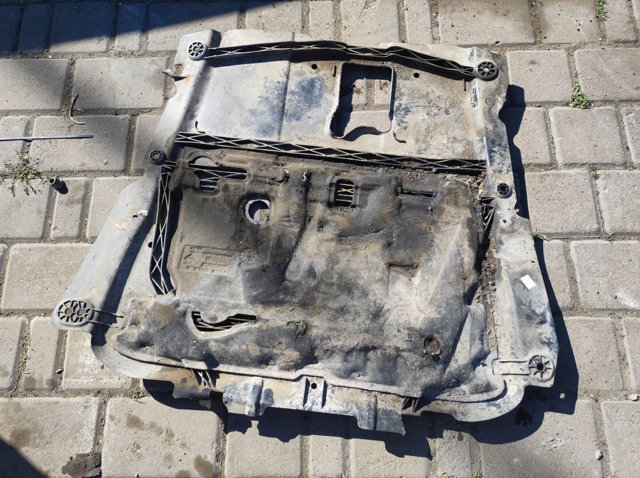 RENAULT 758908449R Защита двигателя, поддона (моторного отсека) в наличии Запорожье