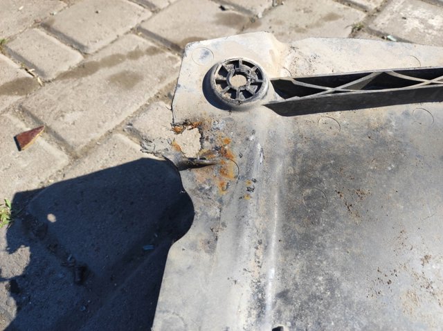 RENAULT 758908449R Защита двигателя в наличии Павлоград