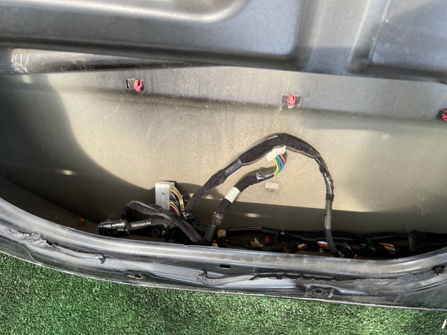 Водительская дверь 760033E111 HYUNDAI