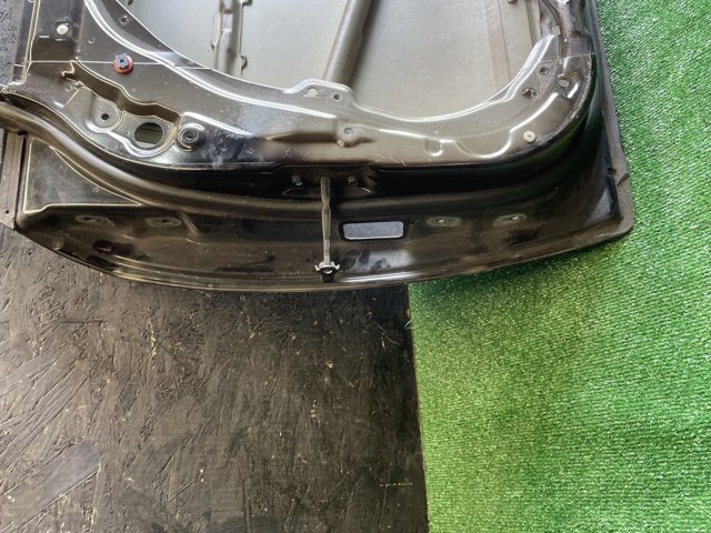 Пассажирская передняя дверь 760041D010 HYUNDAI