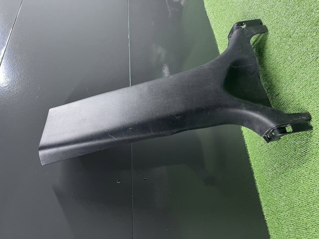 Обшивка стойки кузова внутренняя, средняя нижняя левая 76916JG00A NISSAN