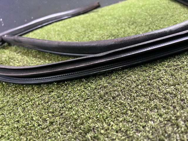 769228H300 NISSAN Уплотнитель двери передней левой (на кузове) купить в Ужгород
