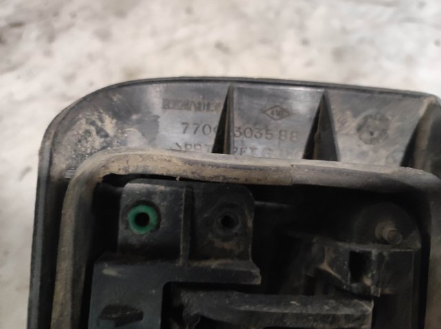 Ручка двери задней (распашной) левая наружная 7700303588 RENAULT