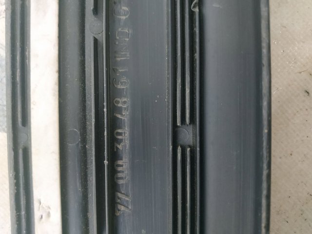 7700304861 RENAULT Накладка дверного порога внутренняя передняя левая купить в Днепр