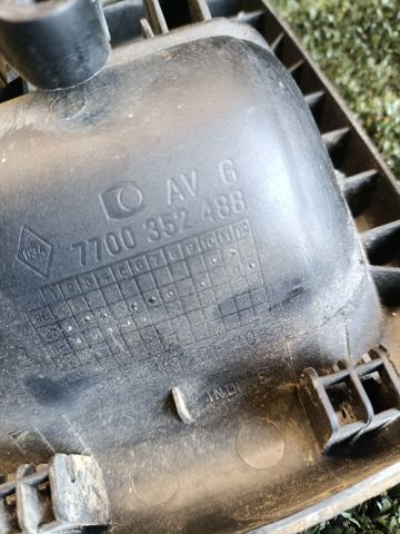 Ручка двери левой наружная передняя/задняя 7700352488 RENAULT