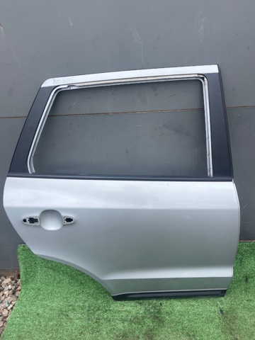Дверь задняя, правая 770042B020 HYUNDAI