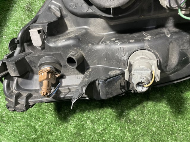 Фара передняя правая 7700432097 RENAULT
