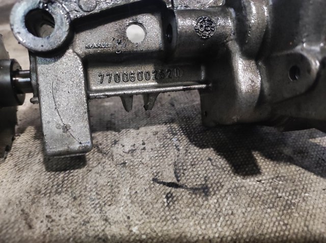 7700600252 RENAULT Насос масляный купить в Одесса